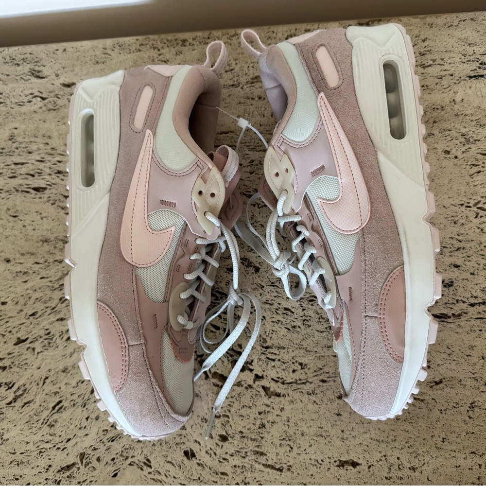 NWOB Nike (WMNS) Air Max 90 Futura 'Barely Rose'. Size 10. MSRP $186 - Picture 10 of 17